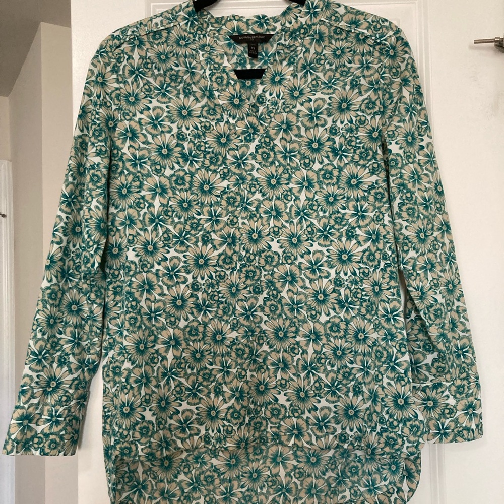 Banana Republic Floral Green and White Women's Top